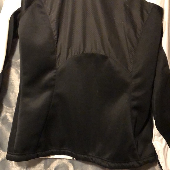 Avalanche Weather Shield Insulated Running Shell - Picture 6 of 8